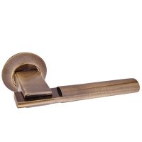 Дверная ручка KEDR R10.038 AL AB бронза