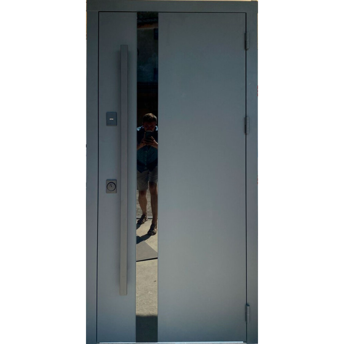 Входные двери Qdoors Street Єлегант метал Антрацит 7021 декор стекло лакобель/белая шагрень Входные двери Qdoors Street Єлегант метал Антрацит 7021 декор стекло лакобель/белая шагрень